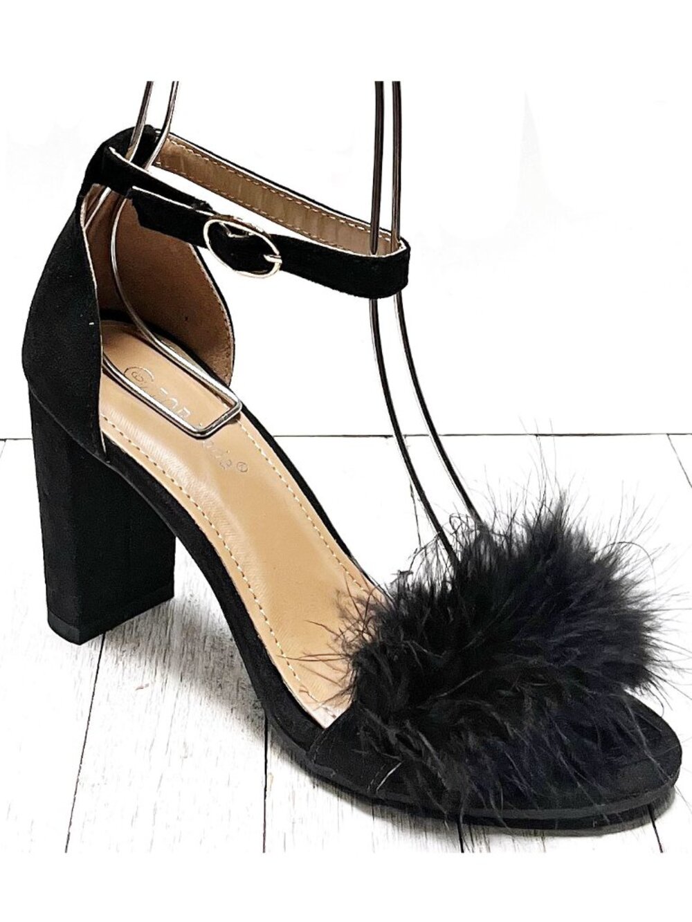 New Black Feather Single Band Chunky Heel Sandals